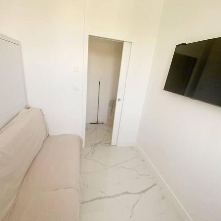 Appartement 2P Idealement Place Juan Les Pins Екстериор снимка